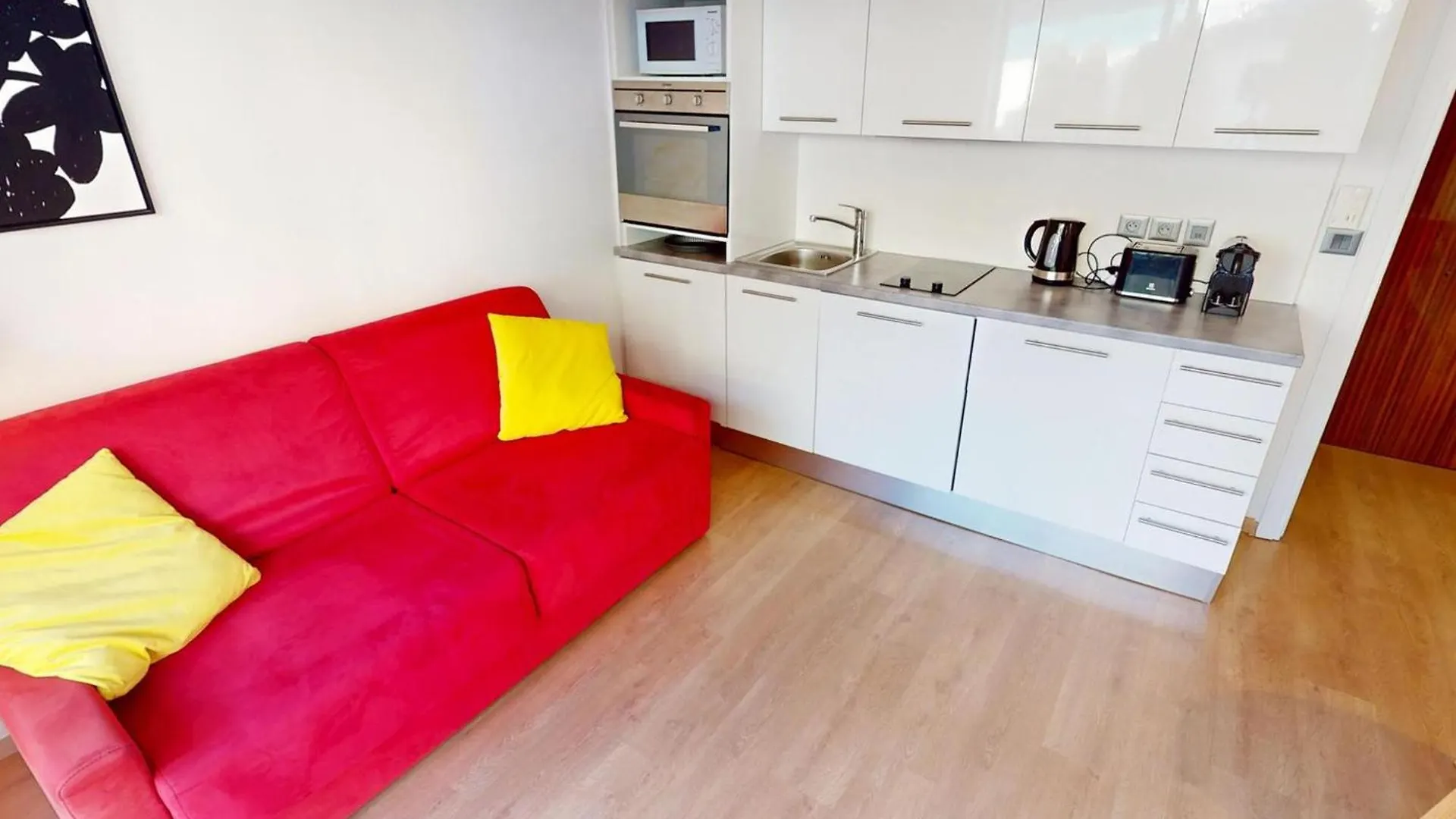 Apartment Studio Climatise Avec Terrasse Et Wifi Proche Plages A Menton - Fr-1-196-377