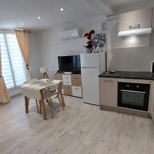 Appartement Lumineux Avec Parking Proche Monaco, Nice, Et Gare, Menton